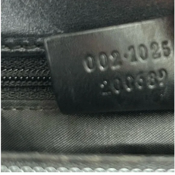 Gucci Nylon black bag with Gunmetal Silver handles 002-1025 200682 EUC - Picture 4 of 16